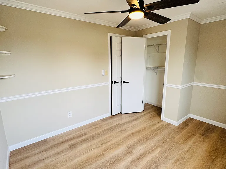 5 Walnut St #2 — Photo 4