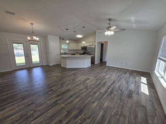 3rd image of 184 Juniper Run