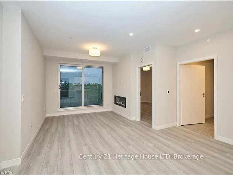 118 West St #704 — Photo 4