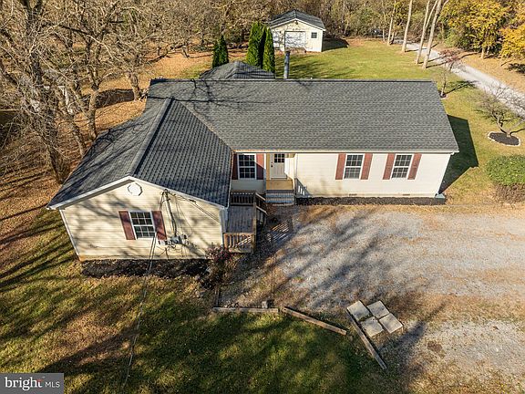 2nd image of 80 White Cedar Ln