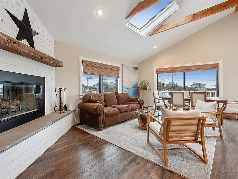 32 Sanger Pl — Photo 6