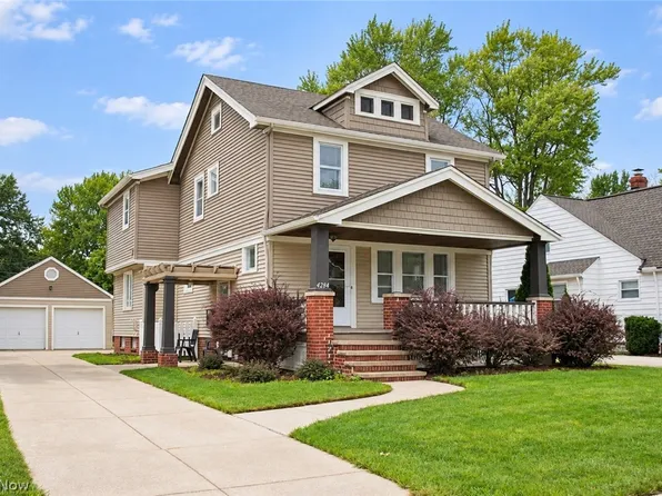 4284 W 219th St, Fairview Park, OH 44126