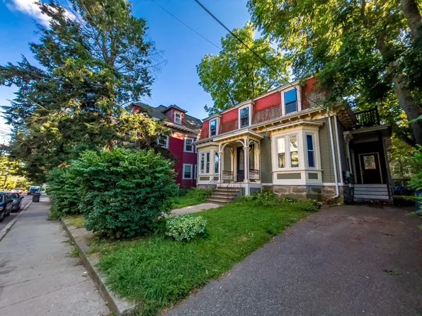 23 Boylston St #2, Jamaica Plain, MA 02130