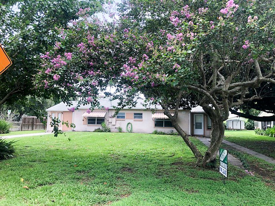 1st image of 5555 Barton Dr