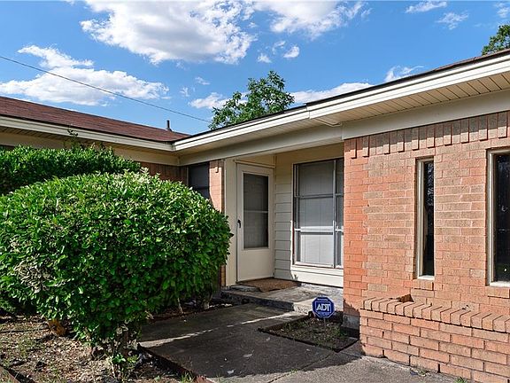 3rd image of 6323 Songwood Dr