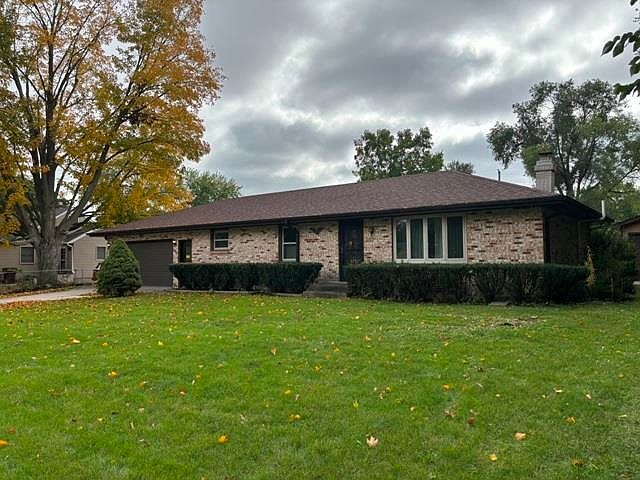 1st image of 937 Colonial Dr