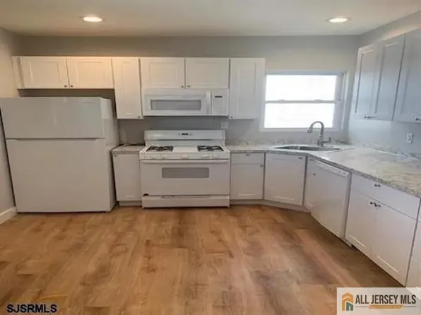 1637 Atlantic Ave, Atlantic City, NJ 08401