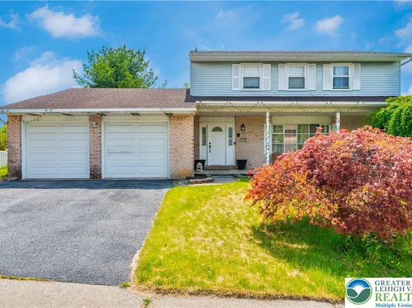1804 Elmhurst Dr, Whitehall, PA 18052