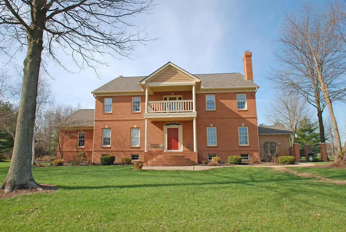 8330 Big Walnut Rd photo 1