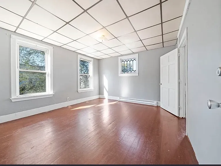 62 May St #2 — Photo 4