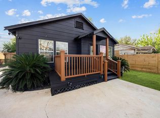 1310 Walton St, Houston, TX 77009
