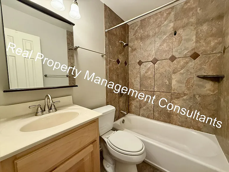 4211 Clark Ave #3 — Photo 15