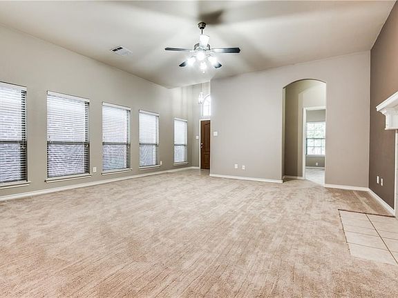 Lots of light and windows!