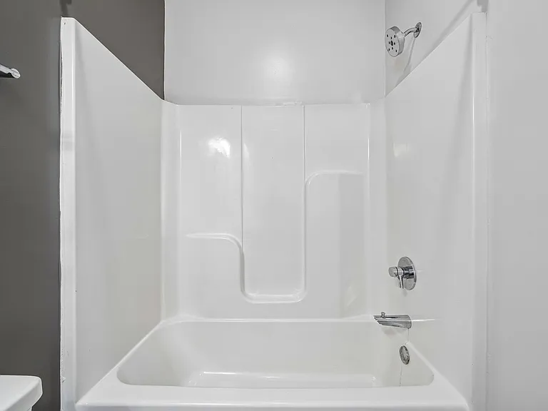 Myers Flats - 3 Bedroom — Photo 25