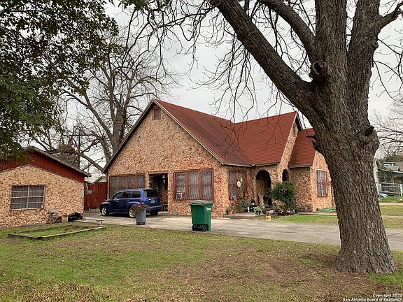 5th image of 134 HOLLENBECK AVE