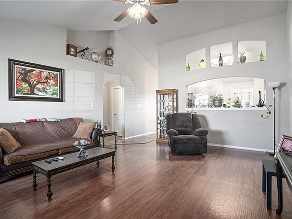 2nd image of 2502 Kevin St
