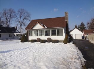 3806 Princeton Rd, Hamburg, NY 14075