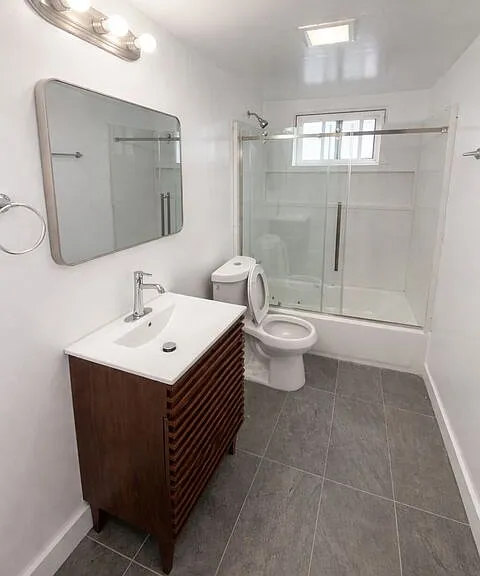 9132 Crenshaw Blvd — Photo 8