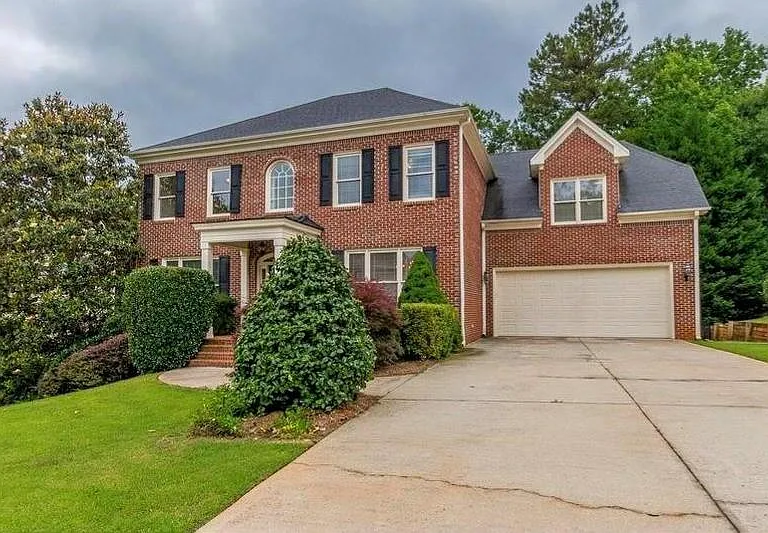 714 Fairview Club Cir — Photo 9