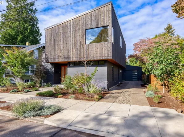 6741 SE Kelly St, Portland, OR 97206