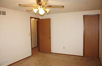 5th image of 279 W Broad St