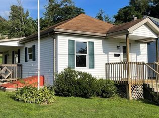 1811 2nd St, Connellsville, PA 15425
