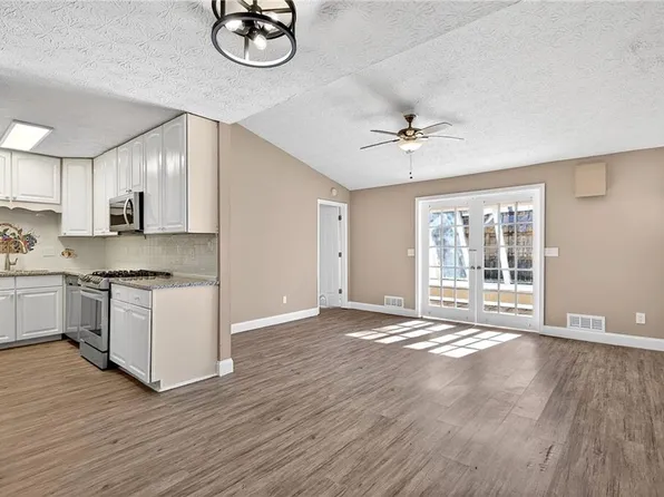 233 Goshen Ln, Woodstock, GA 30188