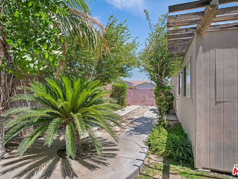 3811 Eastgate Rd — Photo 30