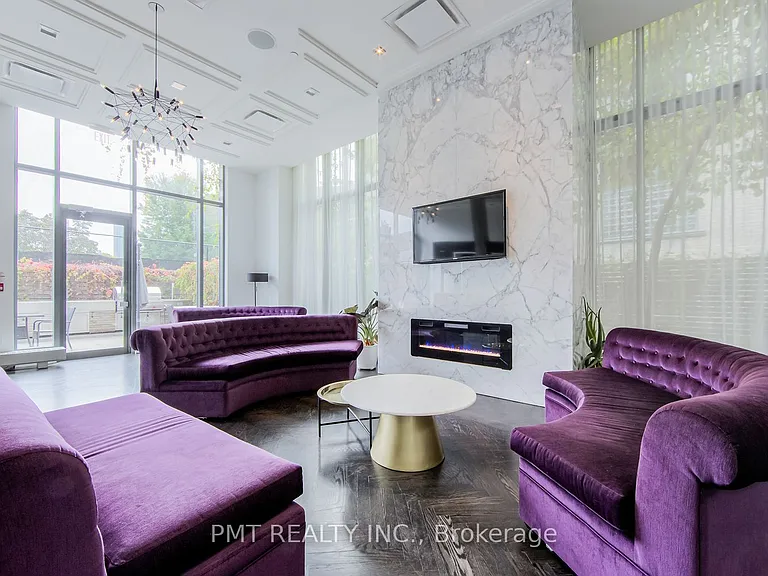 775 King St W #514 — Photo 33