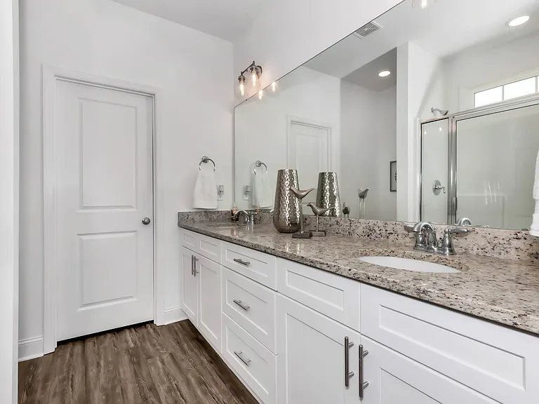 Twin Oaks Townhomes — Photo 12