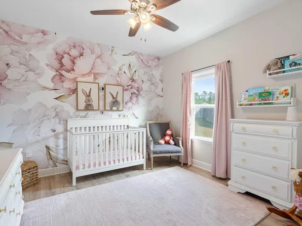 58 Siesta Cir, Freeport, FL 32439