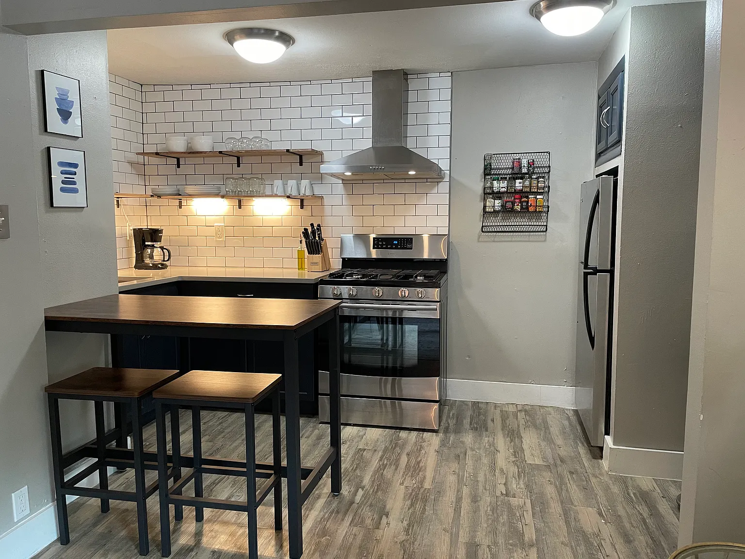 550 S Lincoln St — Photo 4