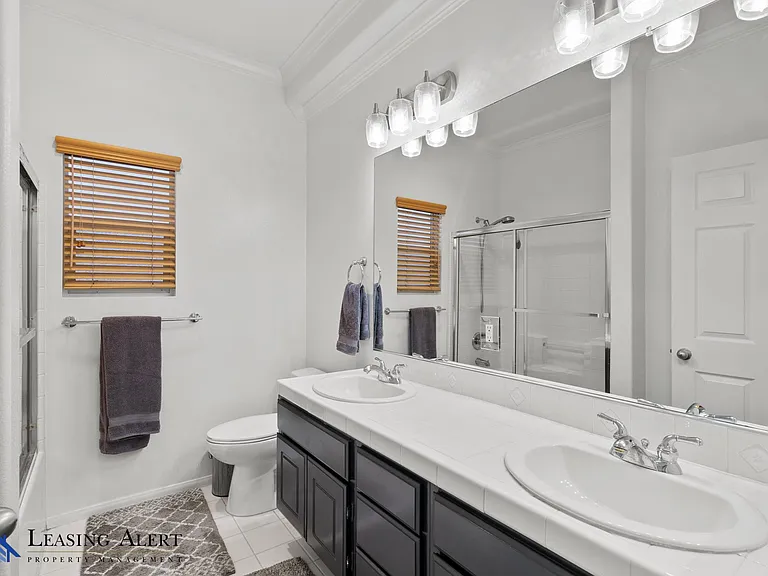 20300 Vanowen St #36 — Photo 12