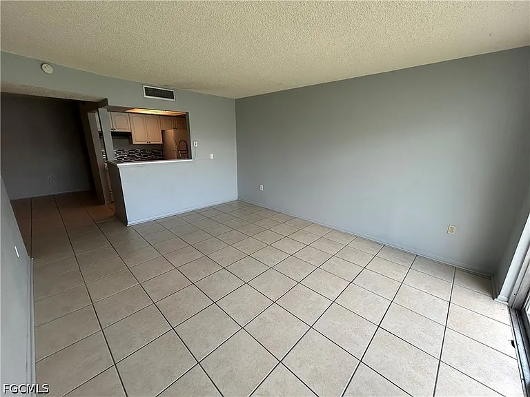 3704 Broadway #101 — Photo 4
