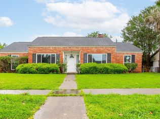 8819 Hazen St, Houston, TX 77036