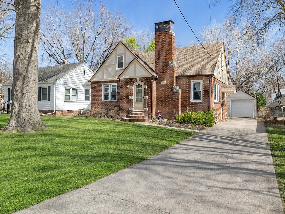 1st image of 2207 35th St