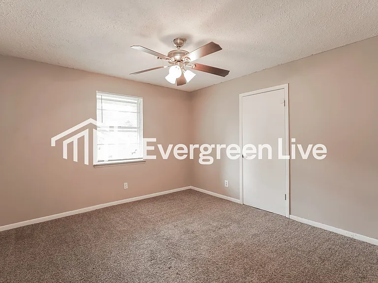 3708 Warsaw Ct — Photo 11