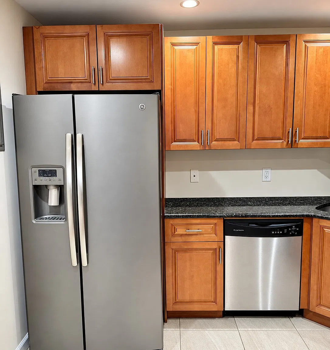 2 bed, $2,400 — Photo 4