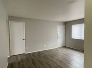 427 Thrift Ave APT D, Saint Louis, MO 63137