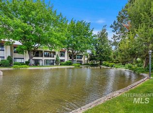 1060 N Camelot Dr, Boise, ID 83704