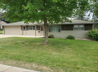 2111 9th Ave, Monroe, WI 53566