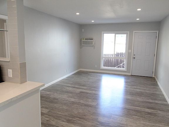 3rd image of 316 N Bonnie Brae St APT 2