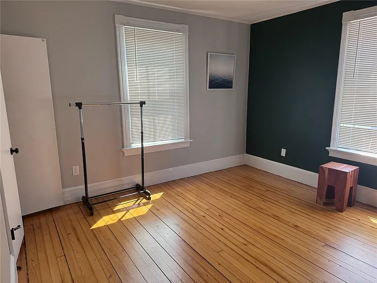 35 Elm St #B — Photo 13
