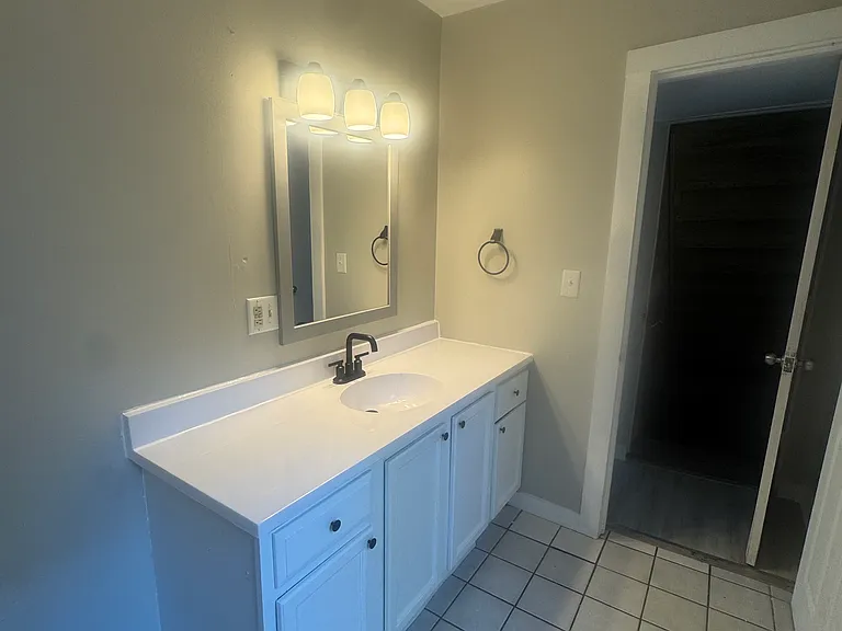 1302 Ogden Ave — Photo 18