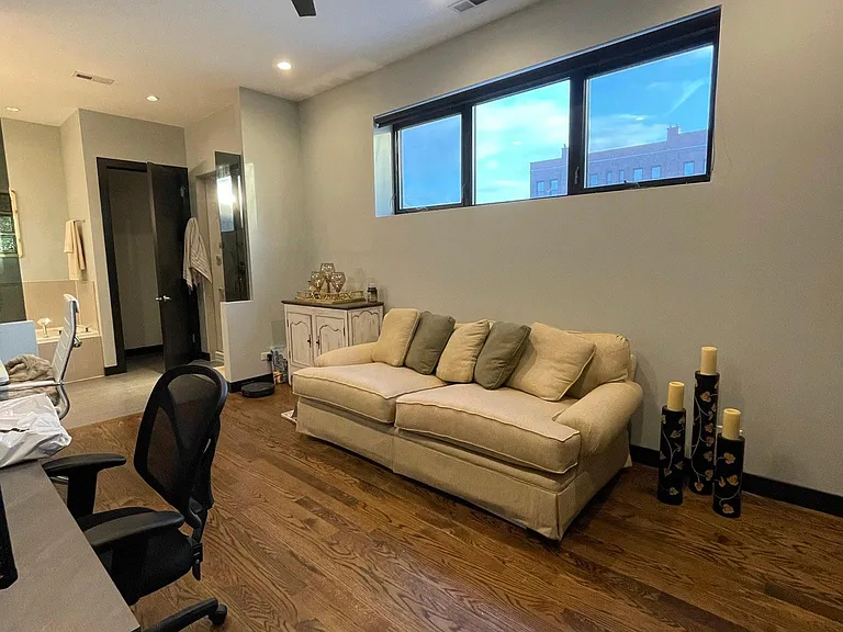 1409 N Ashland Ave #2S — Photo 11