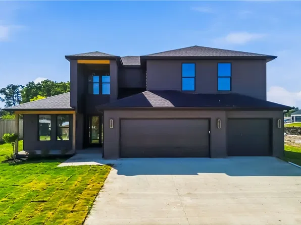 949 Red Cedar Pl, Rogers, AR 72756