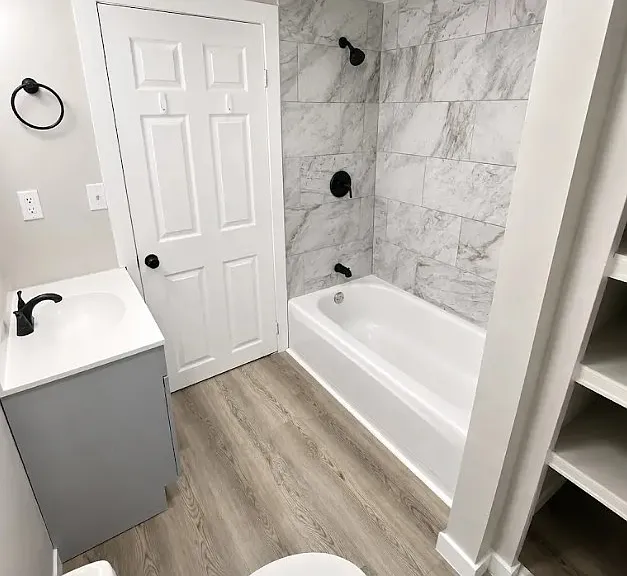 1215 San Pedro St — Photo 3