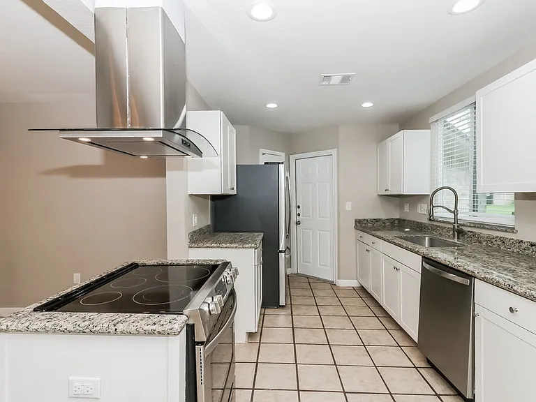 2631 Dawn Star Dr — Photo 6