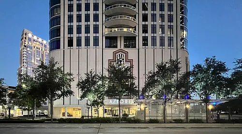 1409 Post Oak Blvd #902 Photo 1
