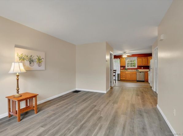 150 Stonefield Dr UNIT 4, Waterbury, CT 06705